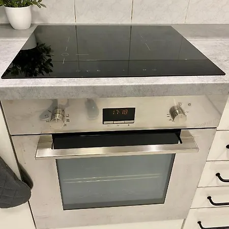 Apartament Dean - Next To Nivy Bus Station & Mall