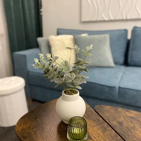 Dean - Next To Nivy Bus Station & Mall דירה ברטיסלאבה