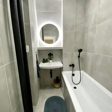 Dean - Next To Nivy Bus Station & Mall Апартаменты *