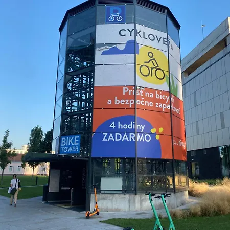 Dean - Next To Nivy Bus Station & Mall アパート *